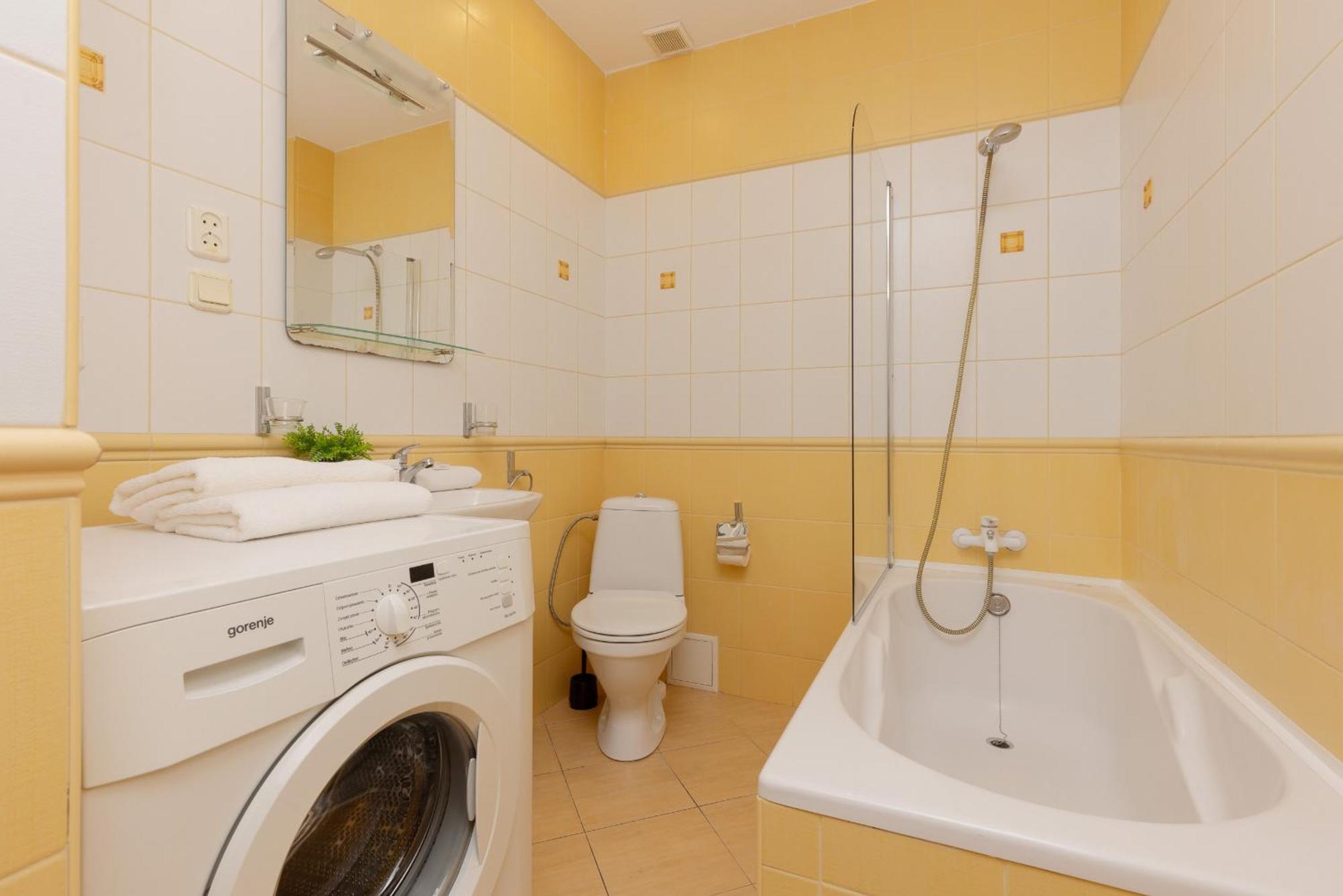 Leilighet Sunny Lwowska Street Metro By Renters *